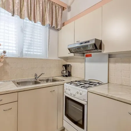Slavica Guest house 3*